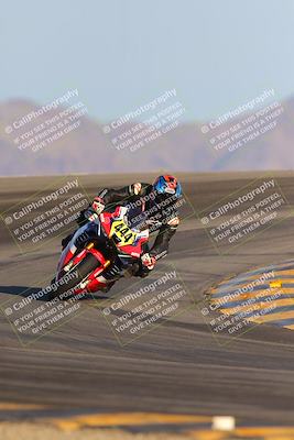 media/Dec-16-2023-CVMA (Sat) [[bb38a358a2]]/Race 11 Amateur Supersport Open/